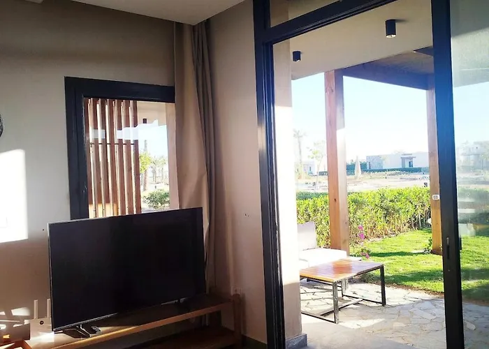 Luxury 1 Bedroom With Garden, Mesca - Somabay